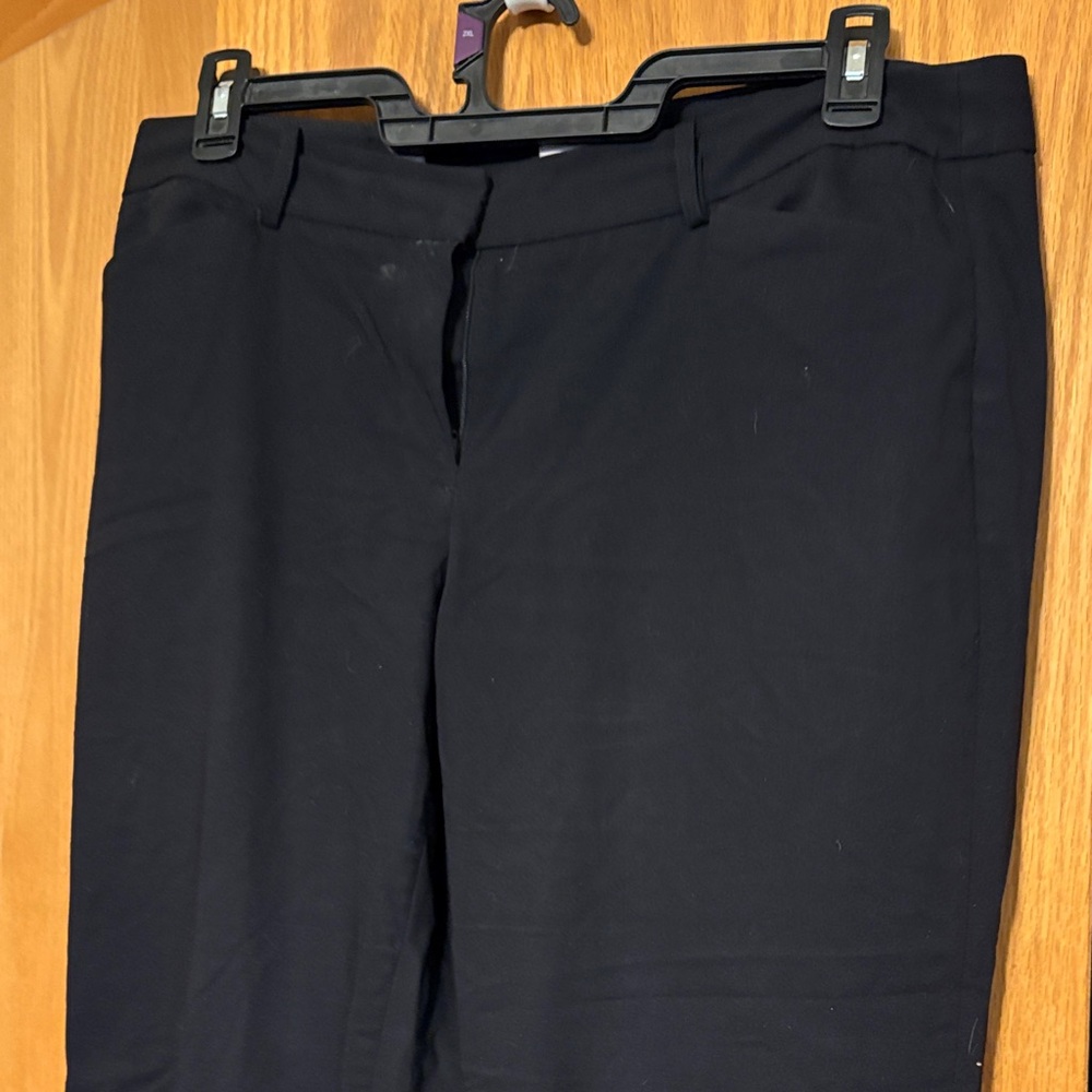 Liz Claiborne Black Women's Trousers
